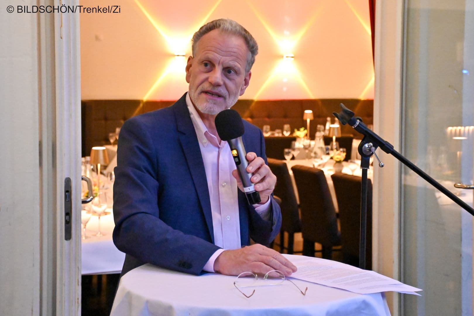 Zi-Vorstandsvorsitzender Dominik von Stillfried bei seiner Begrüßungsrede