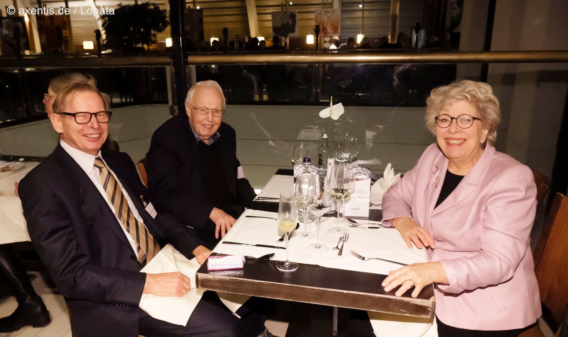 Die Ehemaligen sind gern gesehene Gäste beim Neujahrsempfang: Manfred Richter-Reichhelm, Rainer Hess und seine Frau Renate Hess (v.l.n.r.)