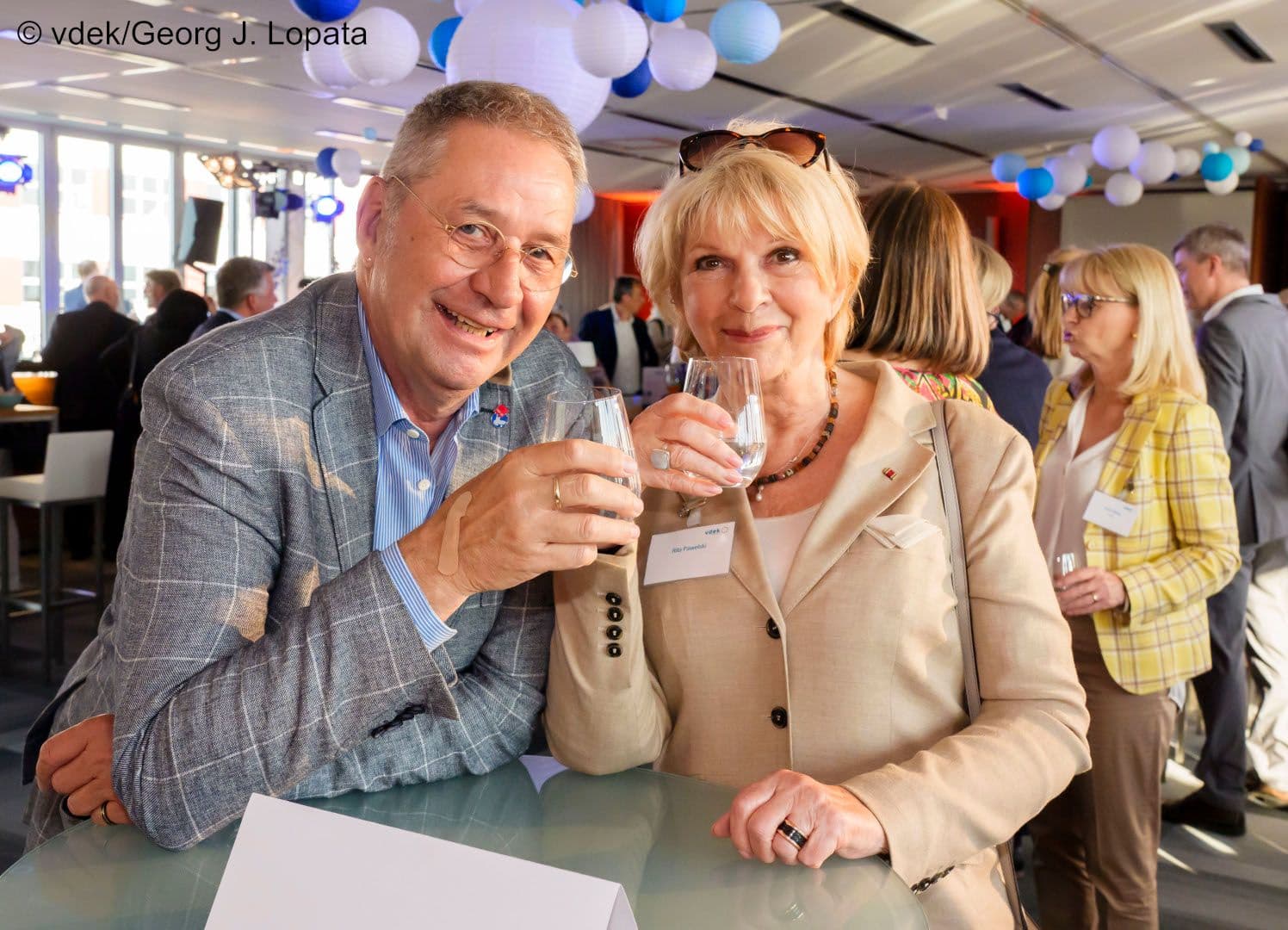 Uwe Klemens (vdek) mit der ehemaligen Bundeswahlbeauftragten für die Sozialversicherungswahlen, Rita Pawelski