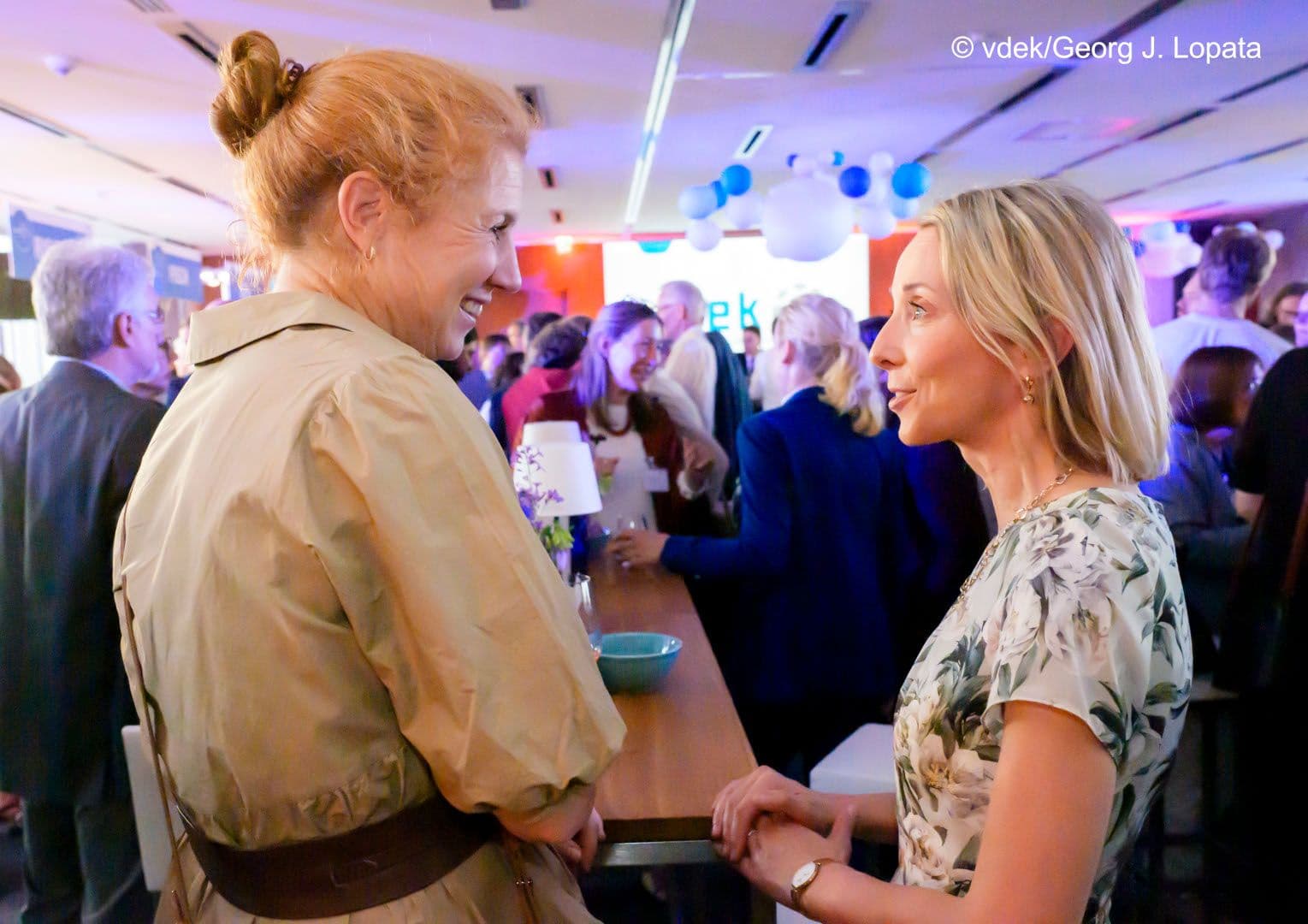 Johanna Sell (BMG) (l.) und Stefanie Stoff-Ahnis (GKV-SV)