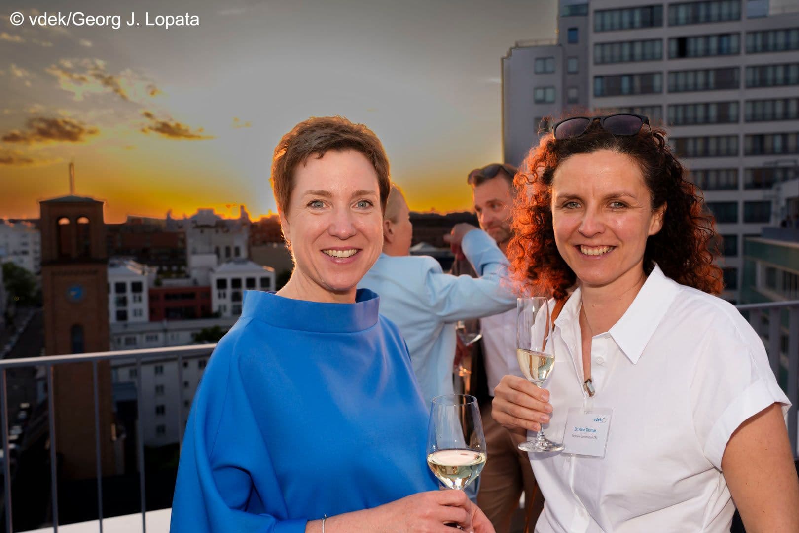 Arbeitgebervertreterinnen unter sich: Susanne Wagenmann (GKV-SV) (l.) und Anne Thomas (TK)