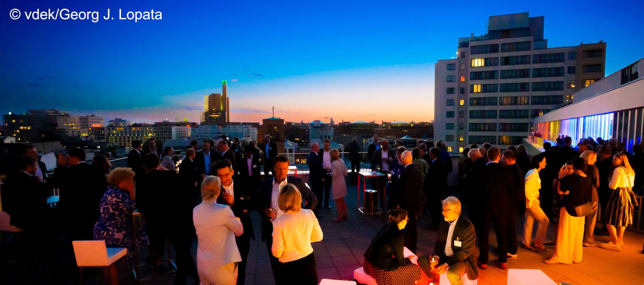 Grandioser Blick über Berlins Mitte bei traumhaftem Wetter auf der Terrasse des vdek