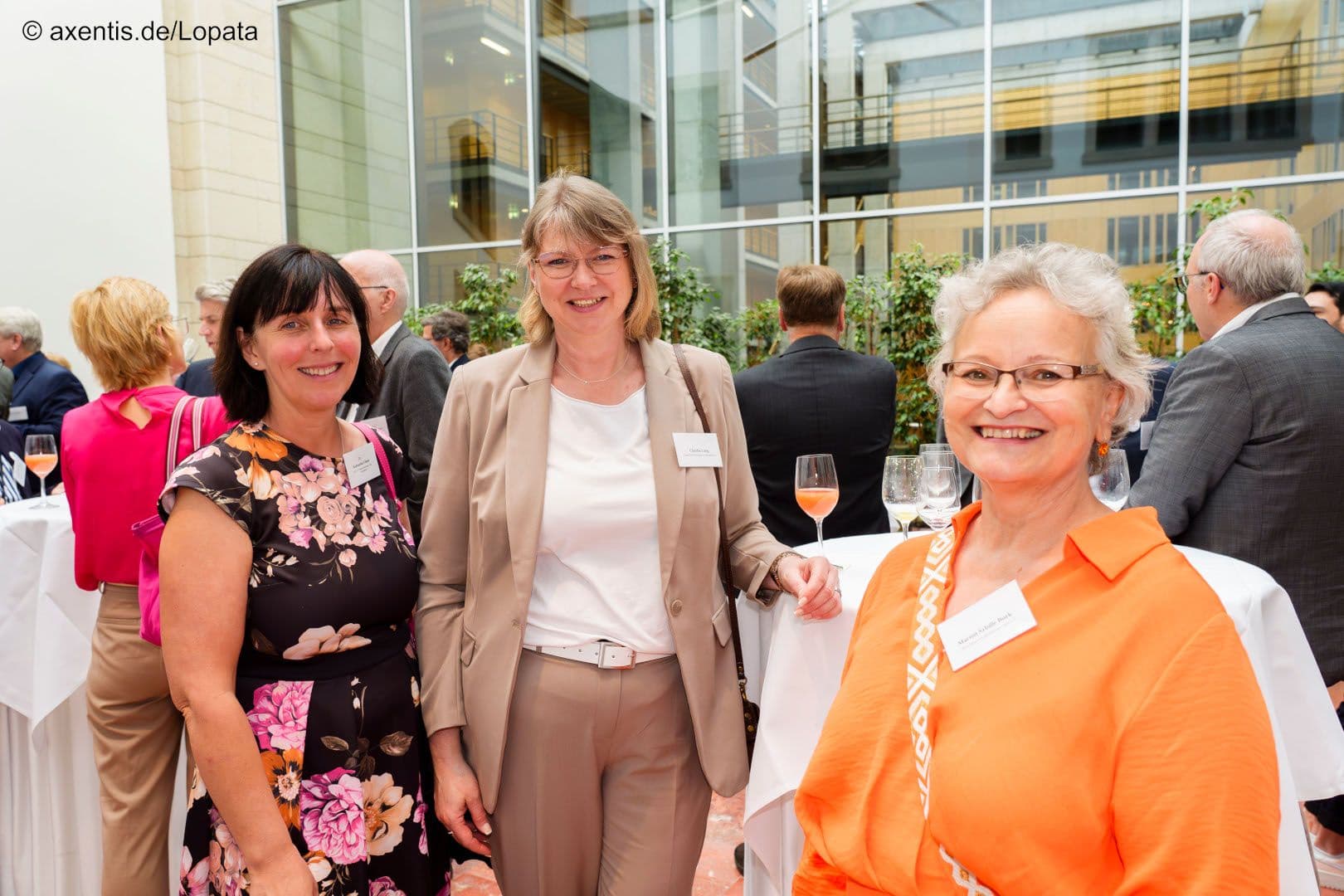 Katharina Glanz (RLS), Claudia Lang (DFV), 
Marion Sybille Burk (CRPS) (v.l.n.r.)