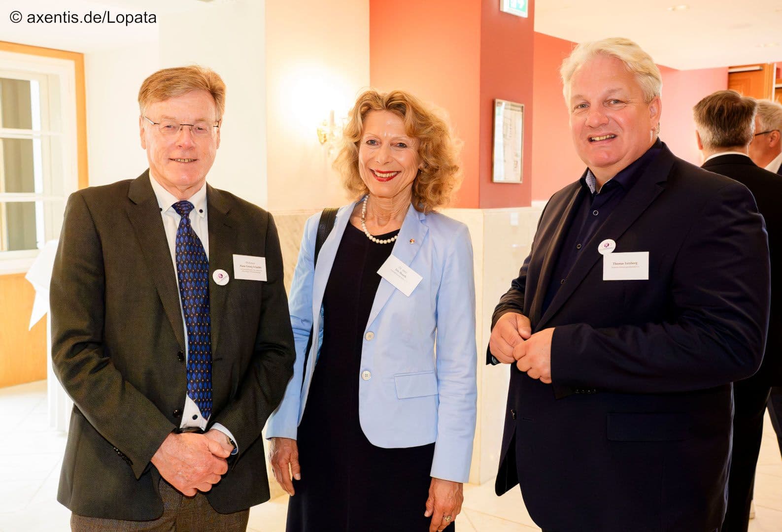 Gastgeber des parlamentarischen Abends: Hans-Georg Schaible (Deutsche Schmerzgesellschaft), Iris Hauth (Gesundheitsstadt Berlin), Thomas Isenberg (Deutsche Schmerzgesellschaft) (v.l.n.r.)