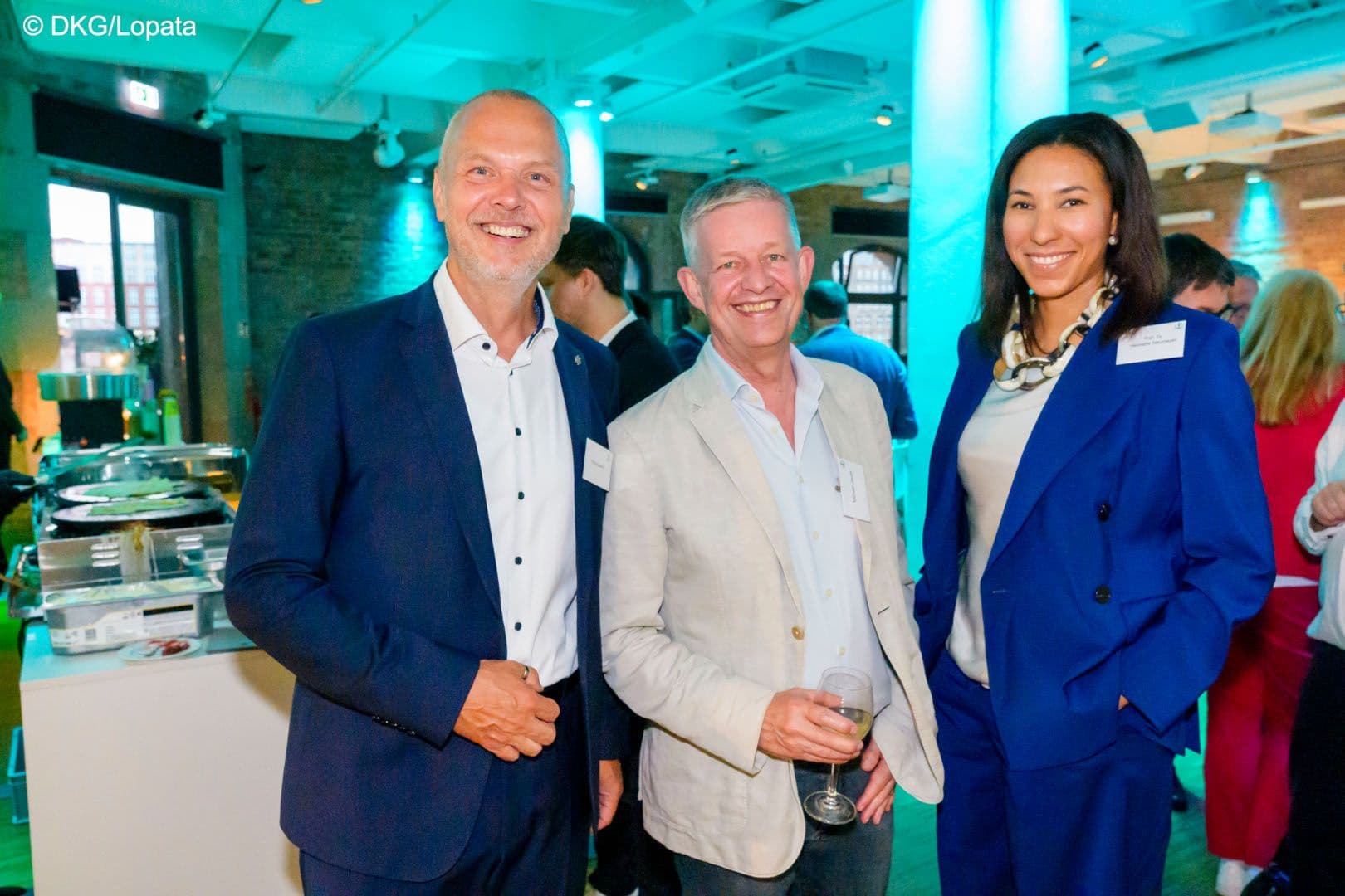 Mirko Papenfuß (VKD) mit Michael Jacob (LKB) und Henriette Neumeyer (DKG)