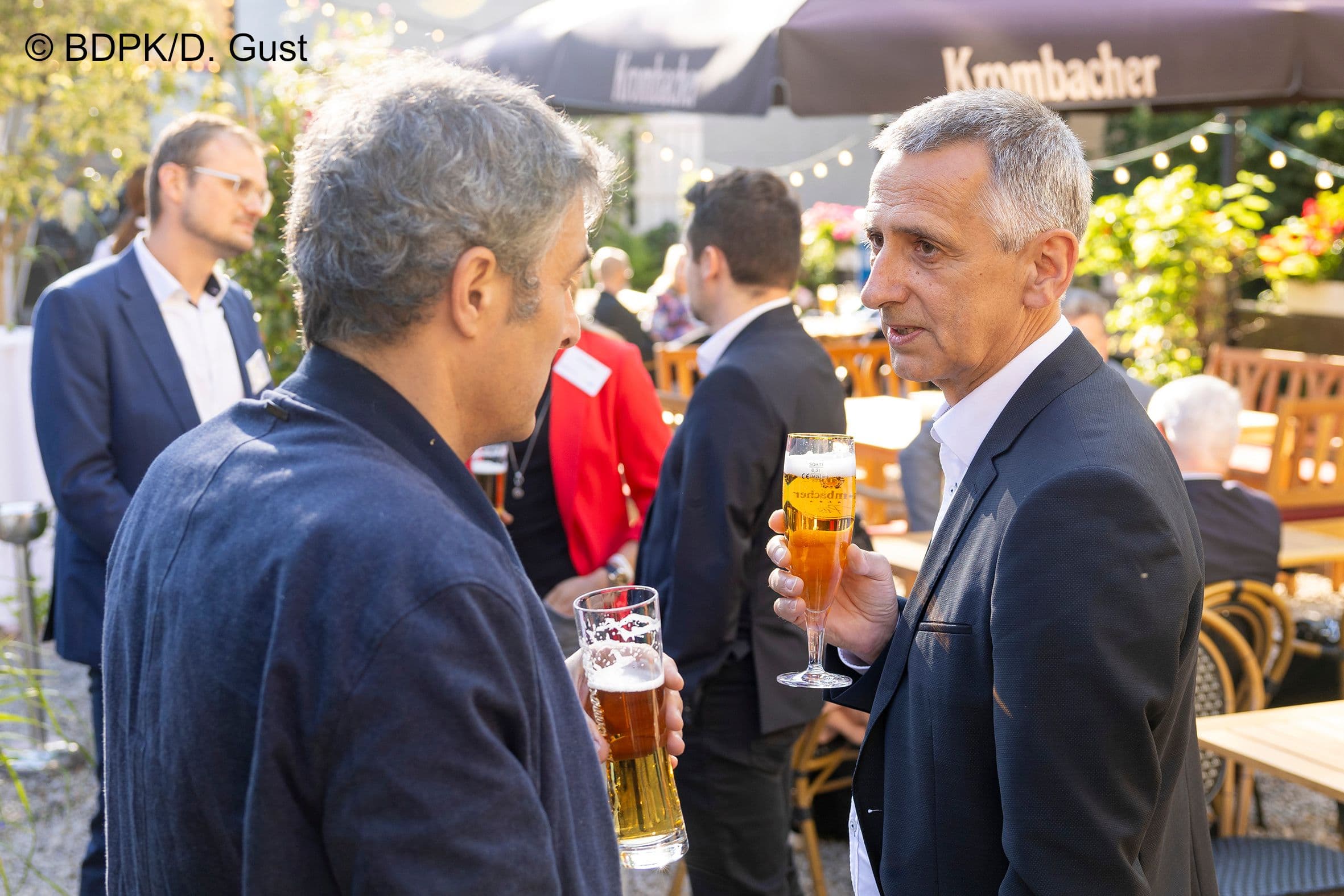 Marco Walker (Asklepios Kliniken) (l.) mit Ralf Bürgy (Mediclin)