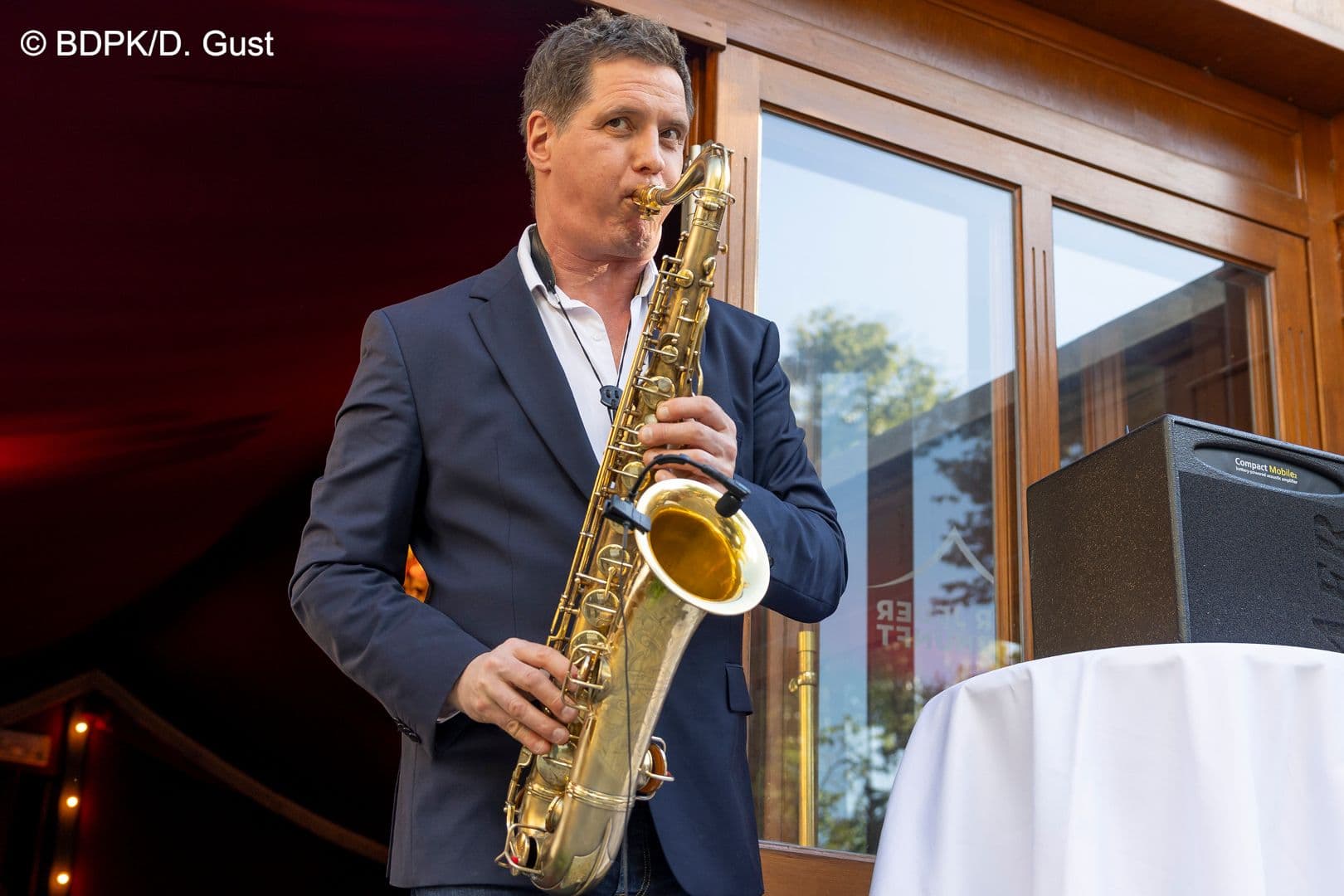 Saxophonist Valentin Höll im Einsatz