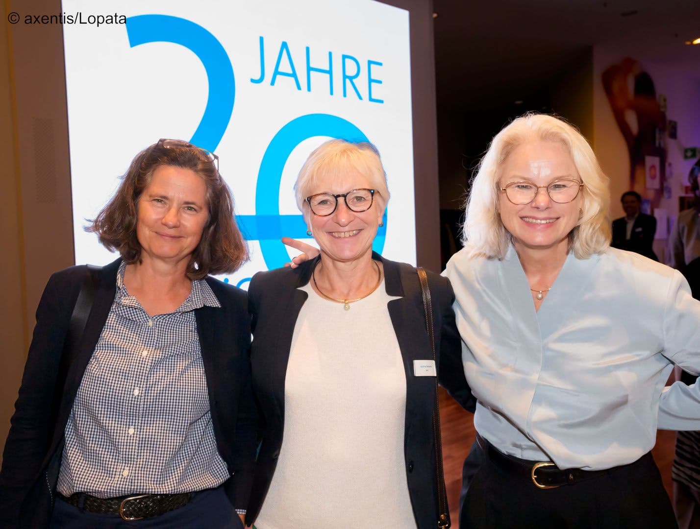 Mirjam Mann (Achse), Andrea Benecke (BPtK), Kirsten Kappert-Gonther MdB (Grüne) (v.l.n.r.)