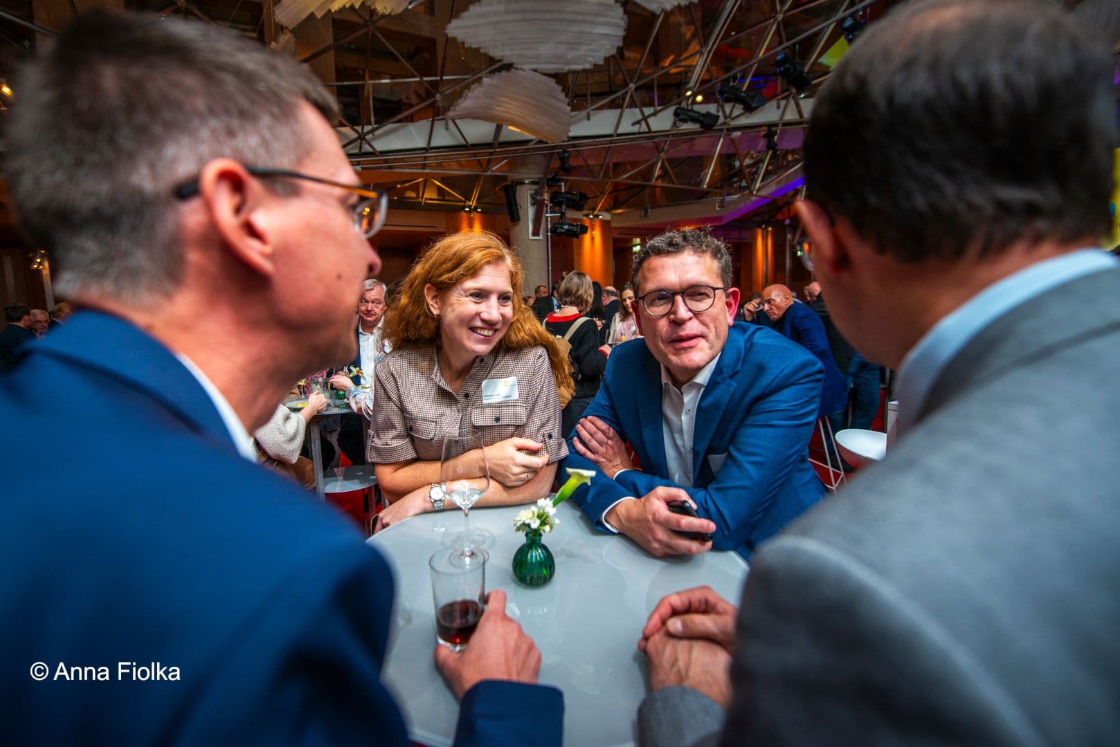 Johanna Sell (BMG) mit Jens Bussmann (VUD)