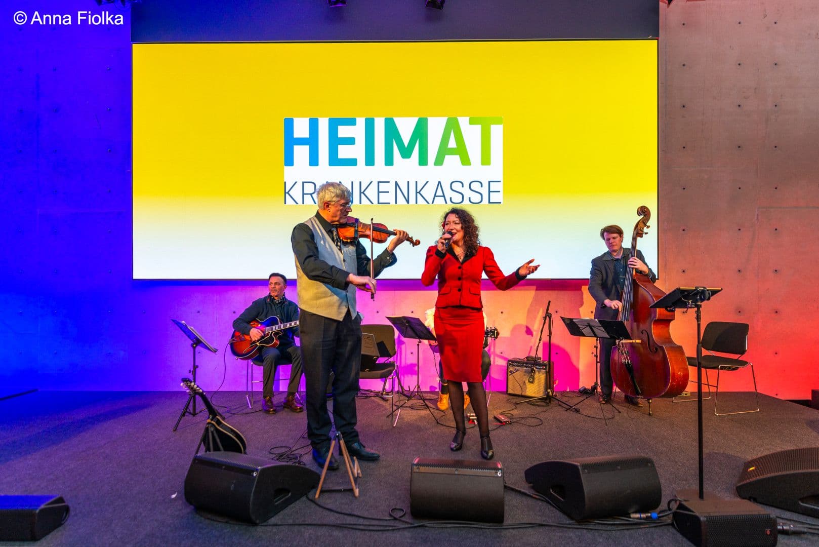 Die Jazz-Band „Viola con Padrinos“ sorgt für gute Stimmung.