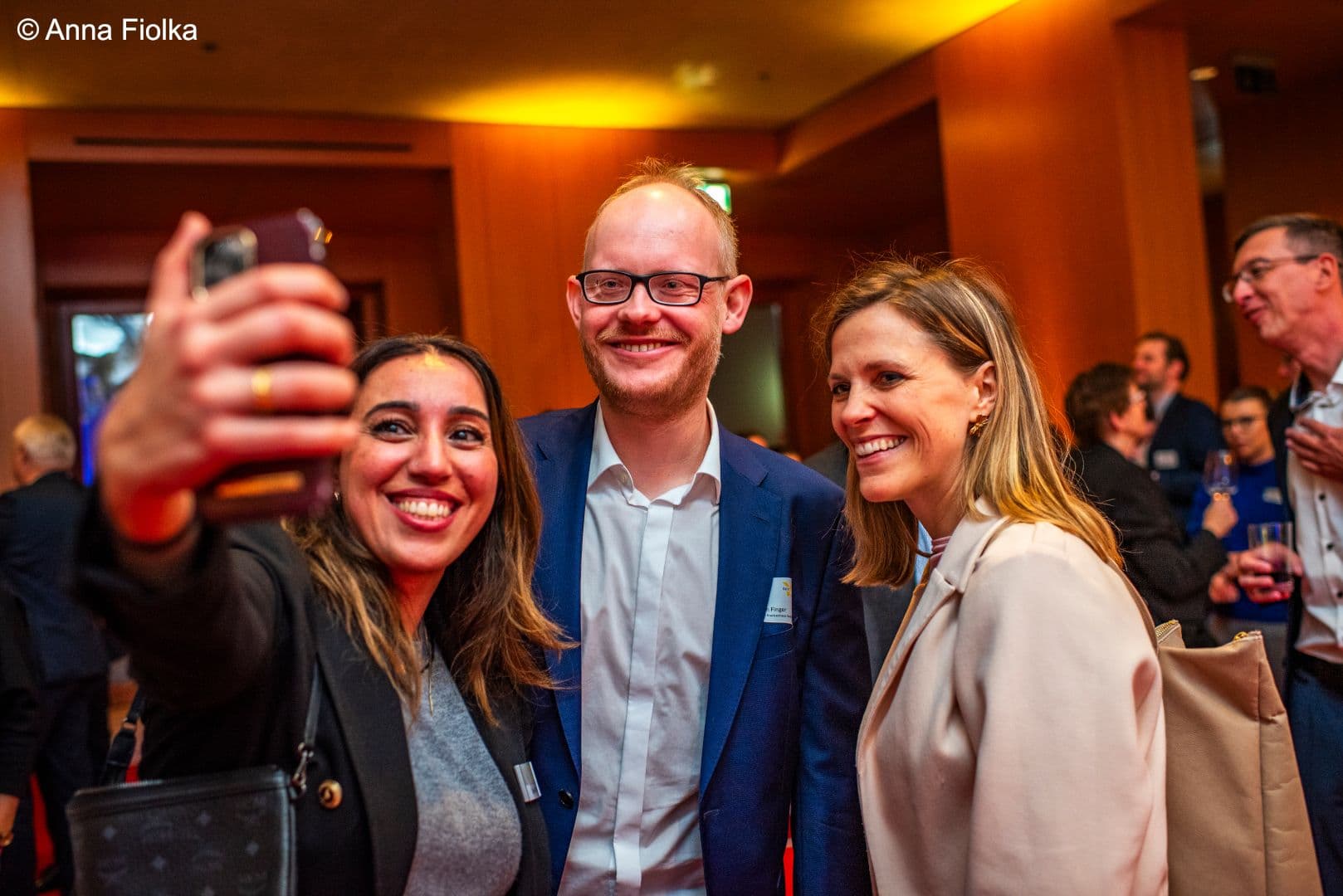 Bitte lächeln: Selvi Yildiz (BKK DV), Benjamin Finger (Robert Bosch Krankenhaus), Johanna Nüsken (BMC) (v.l.n.r.)
