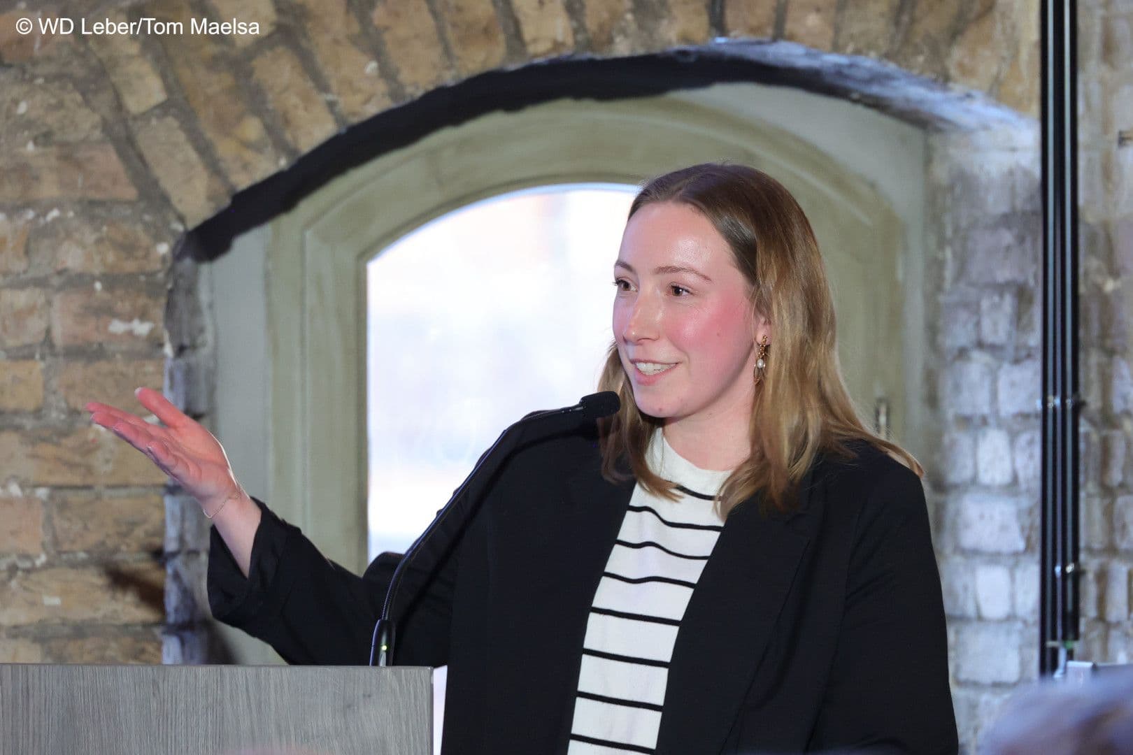 Rebecca Leber (RWI Essen) führt versiert durch die Veranstaltung ihres Vaters.