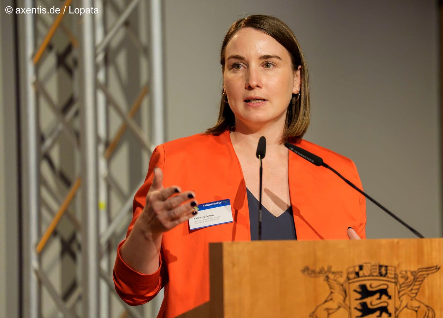 GMK-Vorsitzende und Gesundheitsministerin von Thüringen, Katharina Schenk, lobt in ihrer Ansprache die wertvolle Grundlagenarbeit der Zahnärzteschaft.