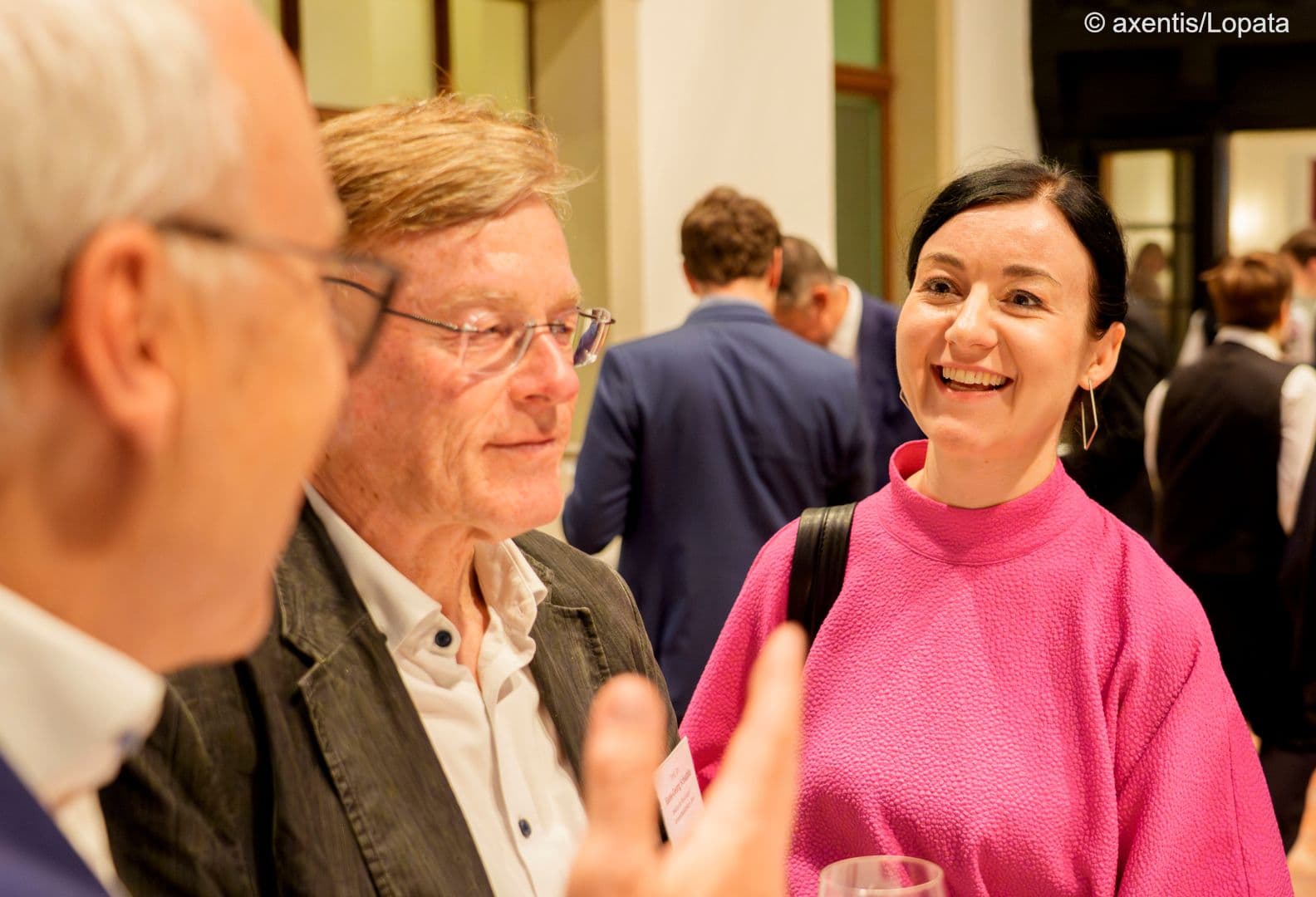 Hans-Georg Schaible (Universitätsklinikum Jena) und Paula Piechotta (Bündnis 90/Die Grünen)