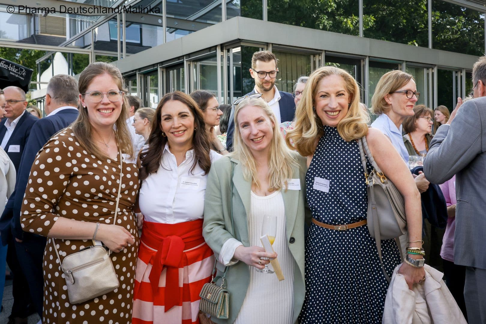 Marie-Isabel Dalügge, Isabell Kotzenburg, Nadine Witt, Bibiane Schulte-Bosse (alle Sträter Rechtsanwälte) (v.l.n.r.)