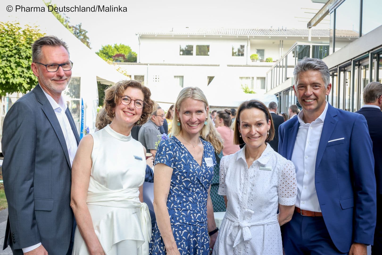 Lutz Boden, Carol Verheesen, Theresa von Fugler, Dorothee Brakmann (alle Pharma Deutschland), Thomas Stadler (Hermes Arzneimittel) (v.l.n.r.)