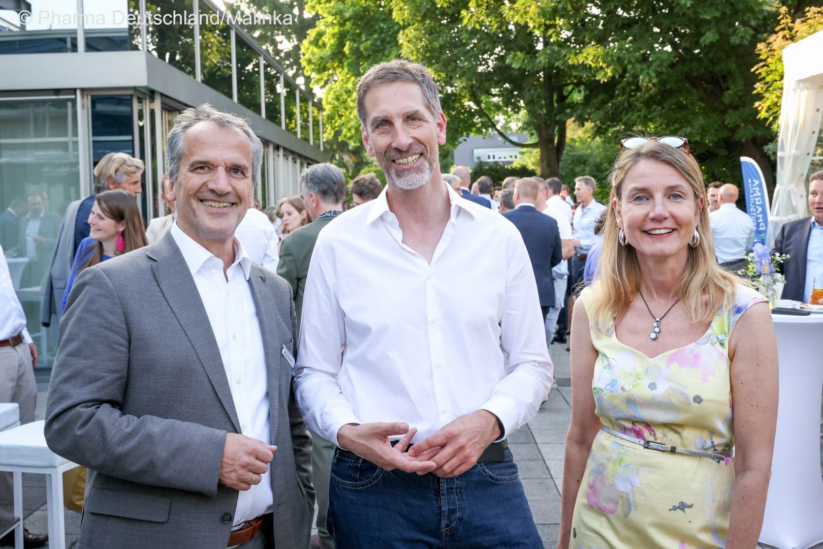 Michael Hennrich (Pharma Deutschland), Thomas Kaiser (IQWiG), Antje Behring (Pharma Deutschland) (v.l.n.r.)