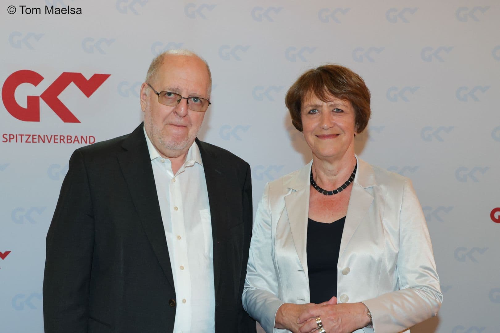 Der eine hat den GKV-SV initiiert, die andere ihn aufgebaut. Jetzt gehen beide in den Ruhestand: Franz Knieps (BKK DV) und Doris Pfeiffer.