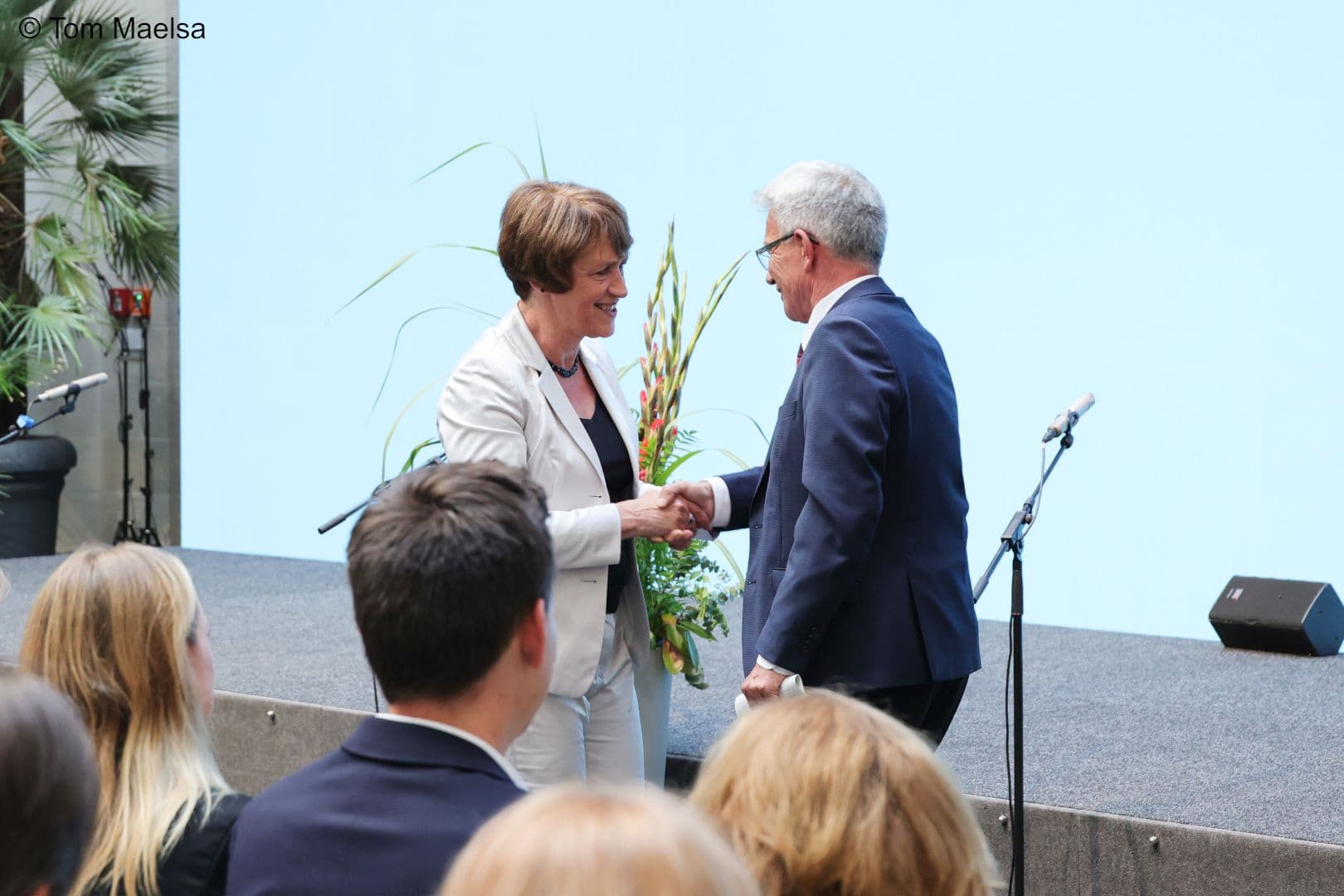 Sie haben viele Jahre gut zusammengearbeitet. Jetzt heißt es Abschied nehmen: Doris Pfeiffer, Vorstandsvorsitzende des GKV-SV, und G-BA-Vorsitzender Josef Hecken.