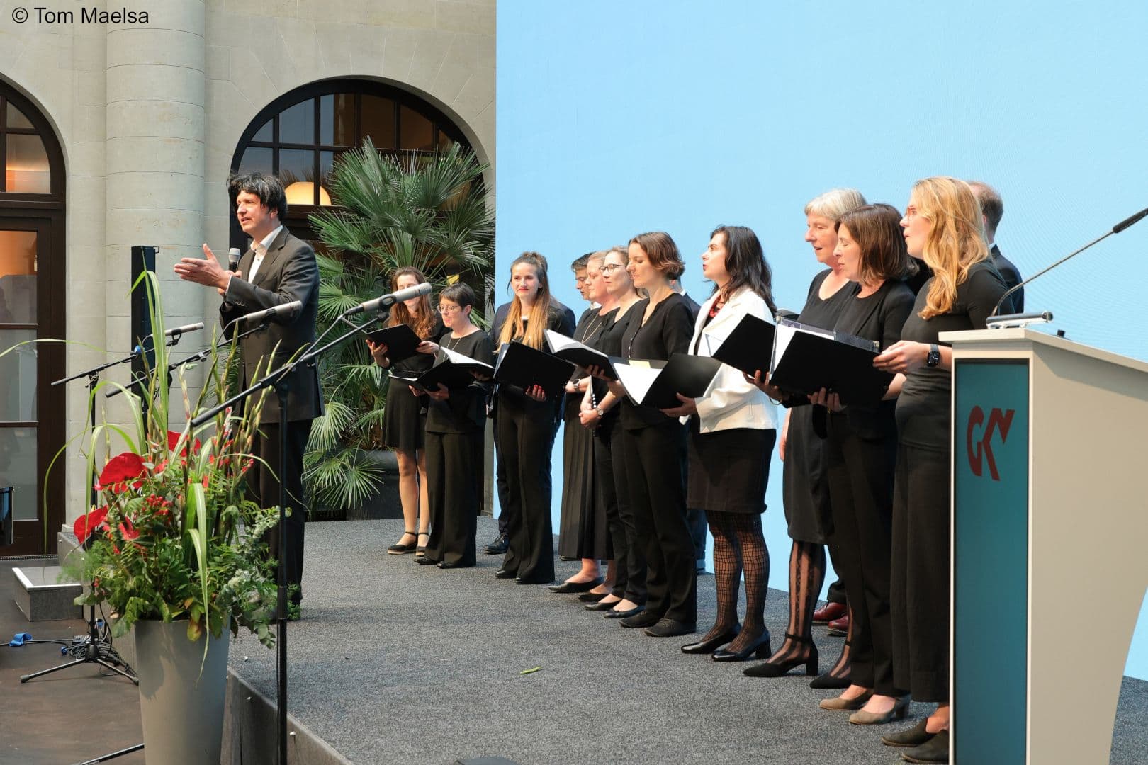Der Chor des GKV-Spitzenverbandes darf bei der Verabschiedung nicht fehlen.