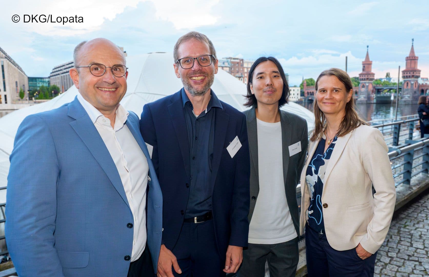 Thomas Bublitz (BDPK), Jonathan Graf (VPK), Peter Kwak  und Antonia Walch (beide BDPK) (v.l.n.r.)