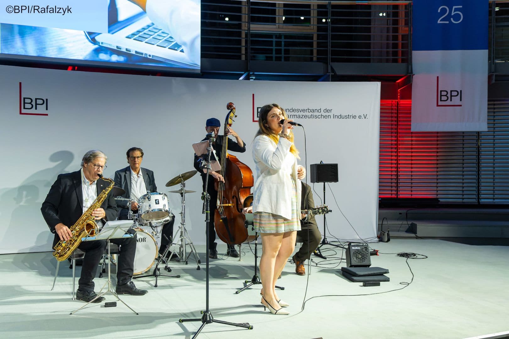 Die Band „Stand-Arts“ im Einsatz