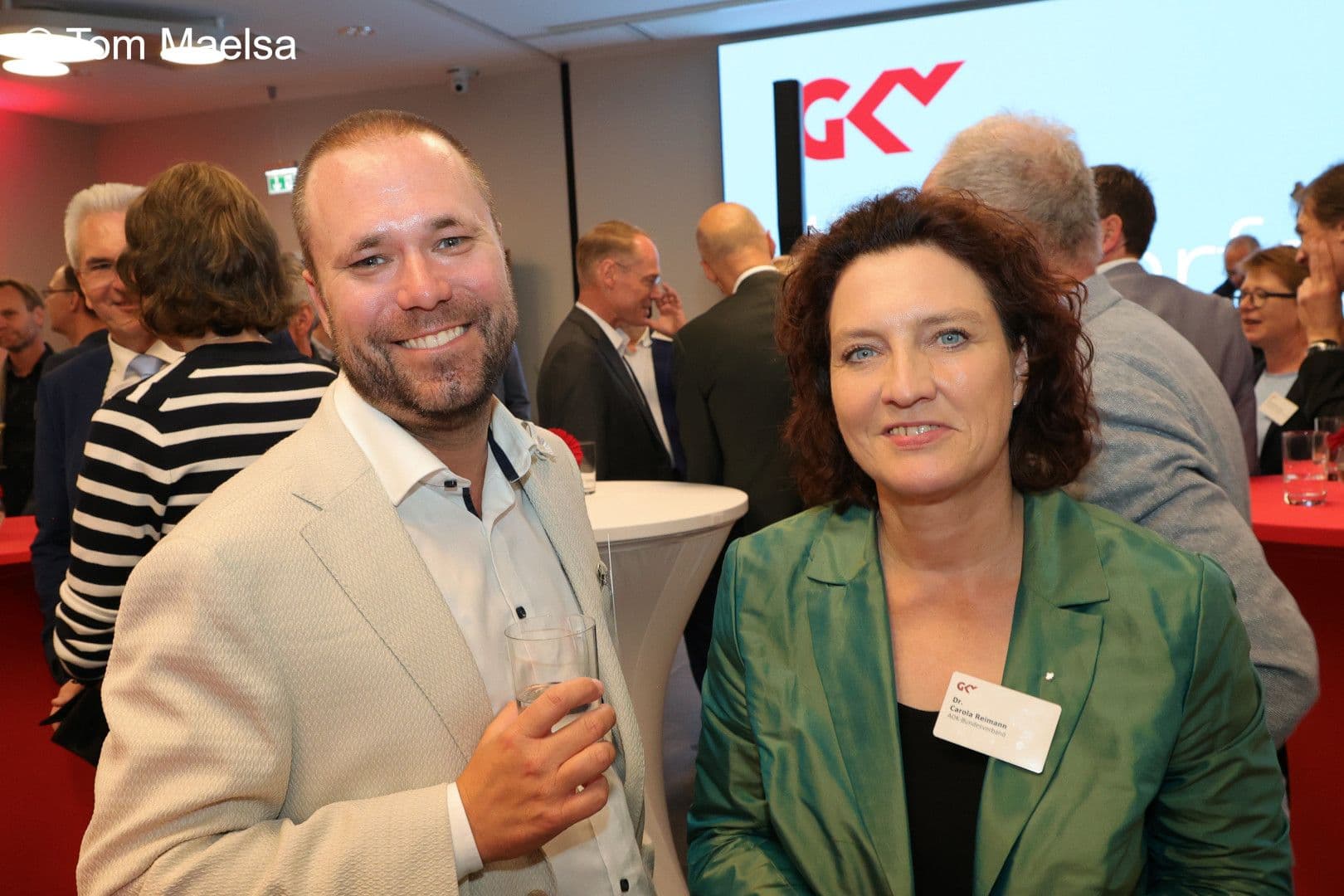 Martin Degenhardt (FALK) mit Carola Reimann (AOK-BV)