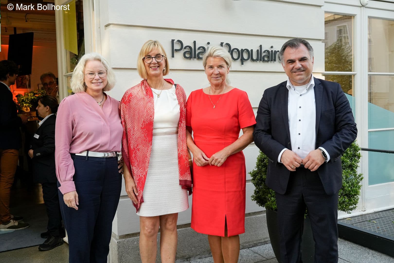 Kirsten Kappert-Gonther MdB (Grüne), Susanne Johna (Marburger Bund), Simone Borchardt MdB (CDU), Christos Pantazis MdB (SPD) (v.l.n.r.)