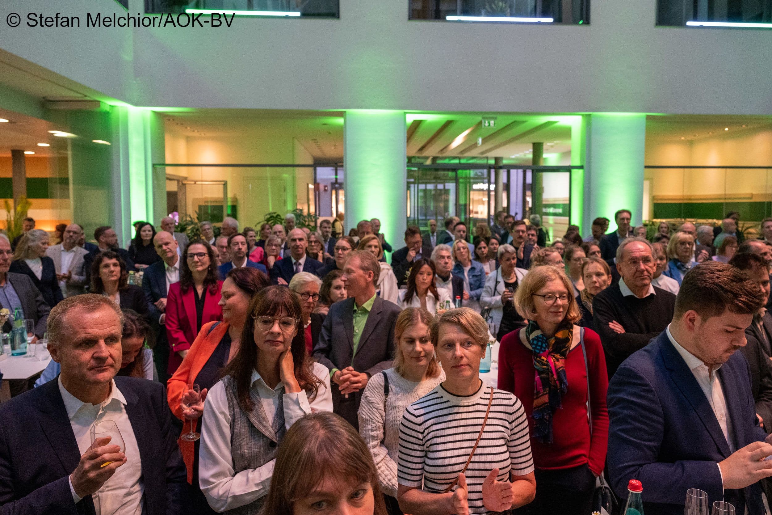 Viele Gäste beim Herbstfest des AOK-Bundesverbandes