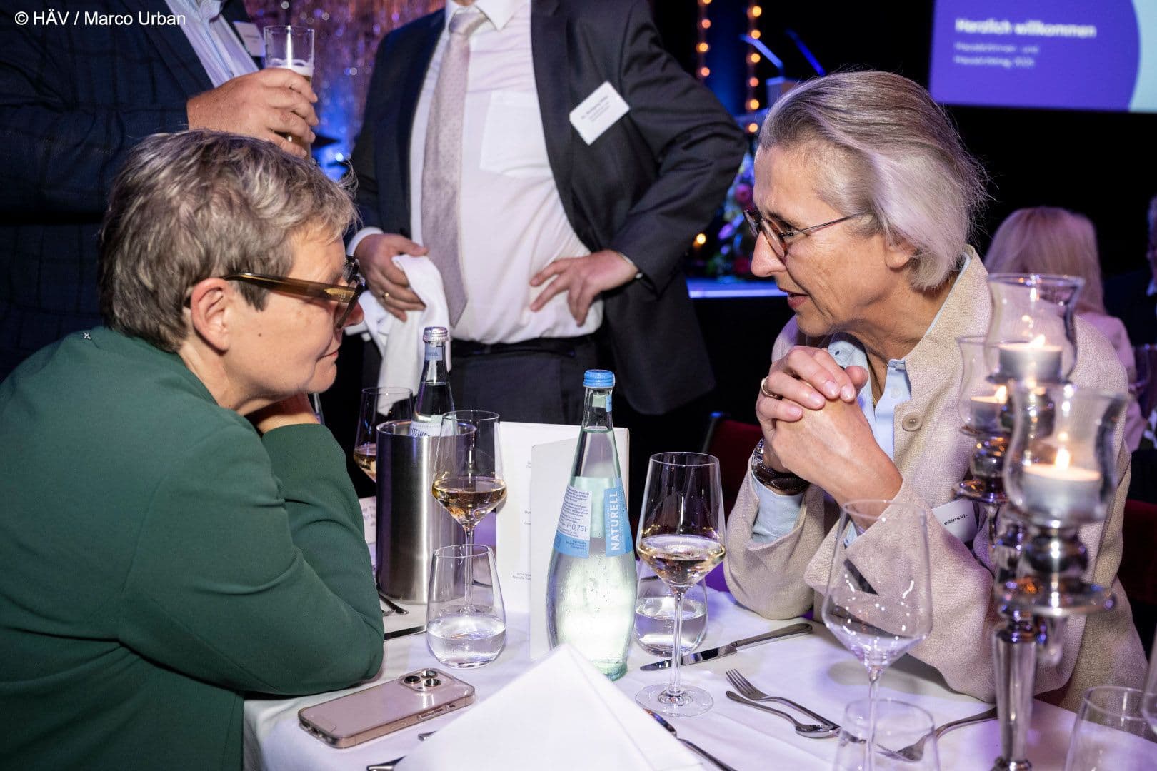 Sabine Dittmar MdB (SPD) (l.) mit Anke Lesinski-Schiedat (Hartmannbund)