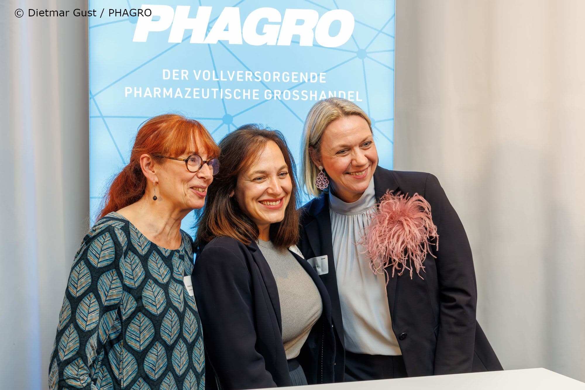 Anke Rüdinger, Ina Lucas (beide ABDA) und Anja Klauke (BPI) (v.l.n.r.)
