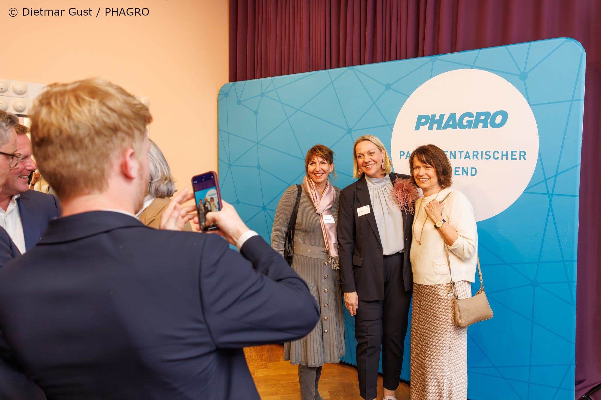 Oda Hagemeier (Eurocom), Anja Klauke (BPI), Dagmar Wald-Eßer (IQVIA) (v.l.n.r.)