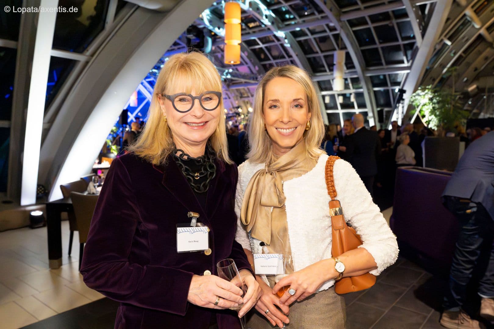 Karin Maag (G-BA) (l.) mit Stefanie Stoff-Ahnis (GKV-SV)