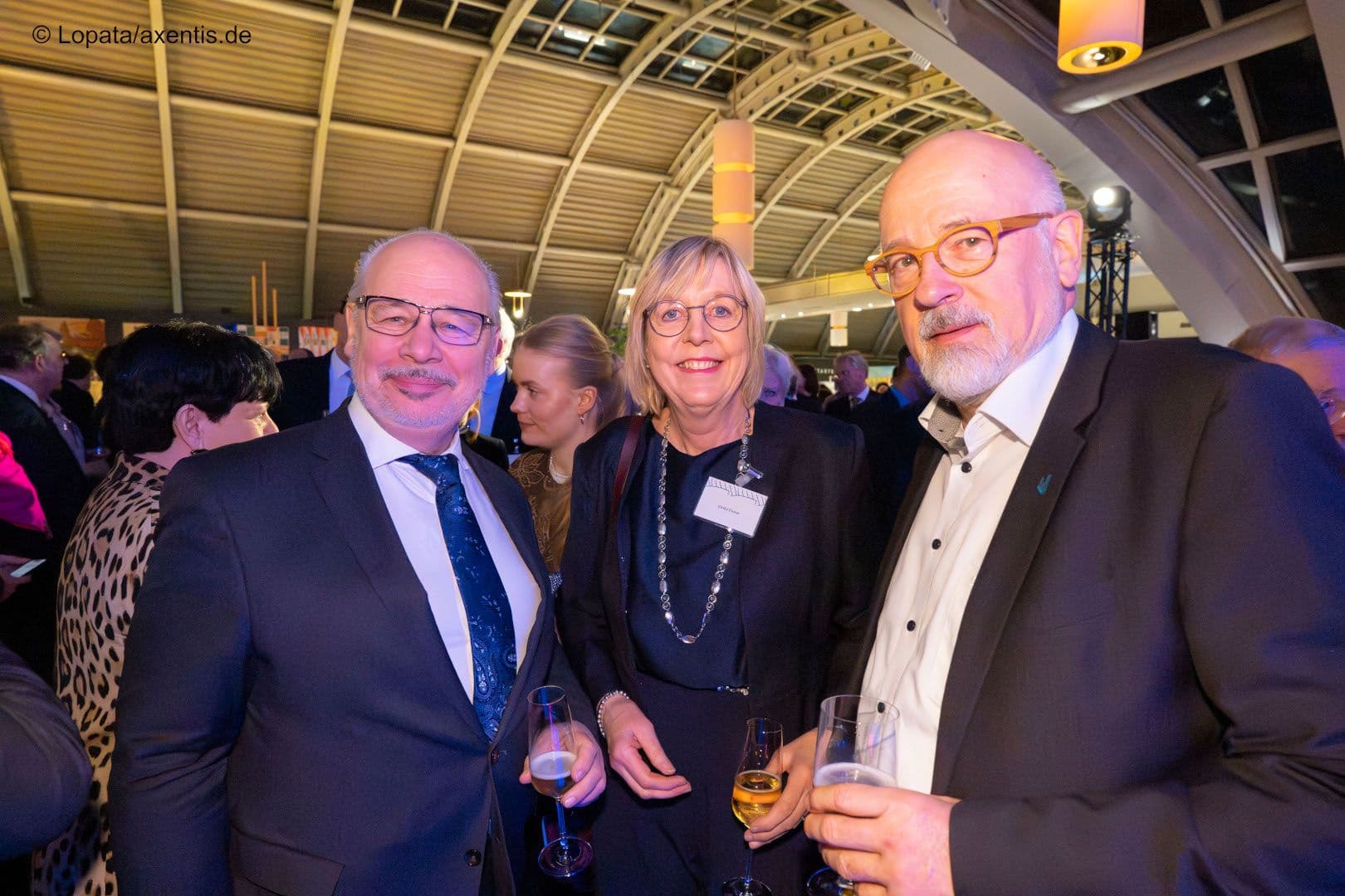 BMG-Staatssekretär Georg Kippels, Ulrike Elsner (vdek), Dirk Heinrich (SpiFa) (v.l.n.r.)