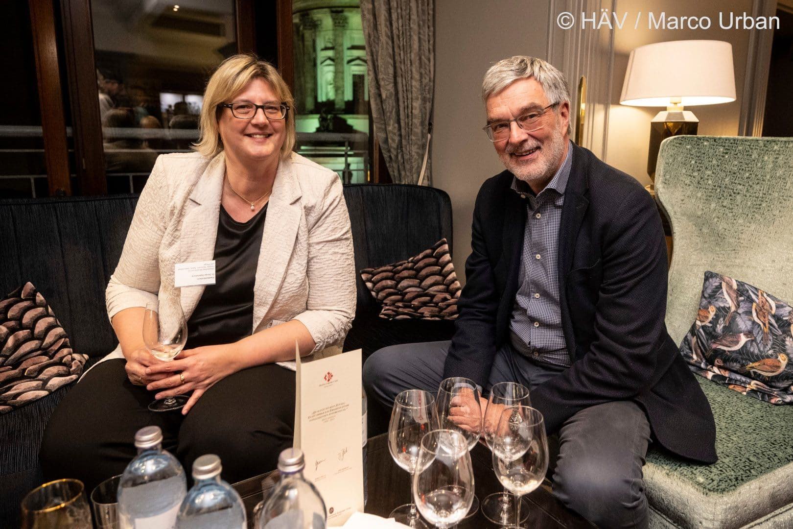 Staatssekretärin Sonja Optendrenk (Gesundheitsministerium Hessen) und Christoph Weinrich (KBV)