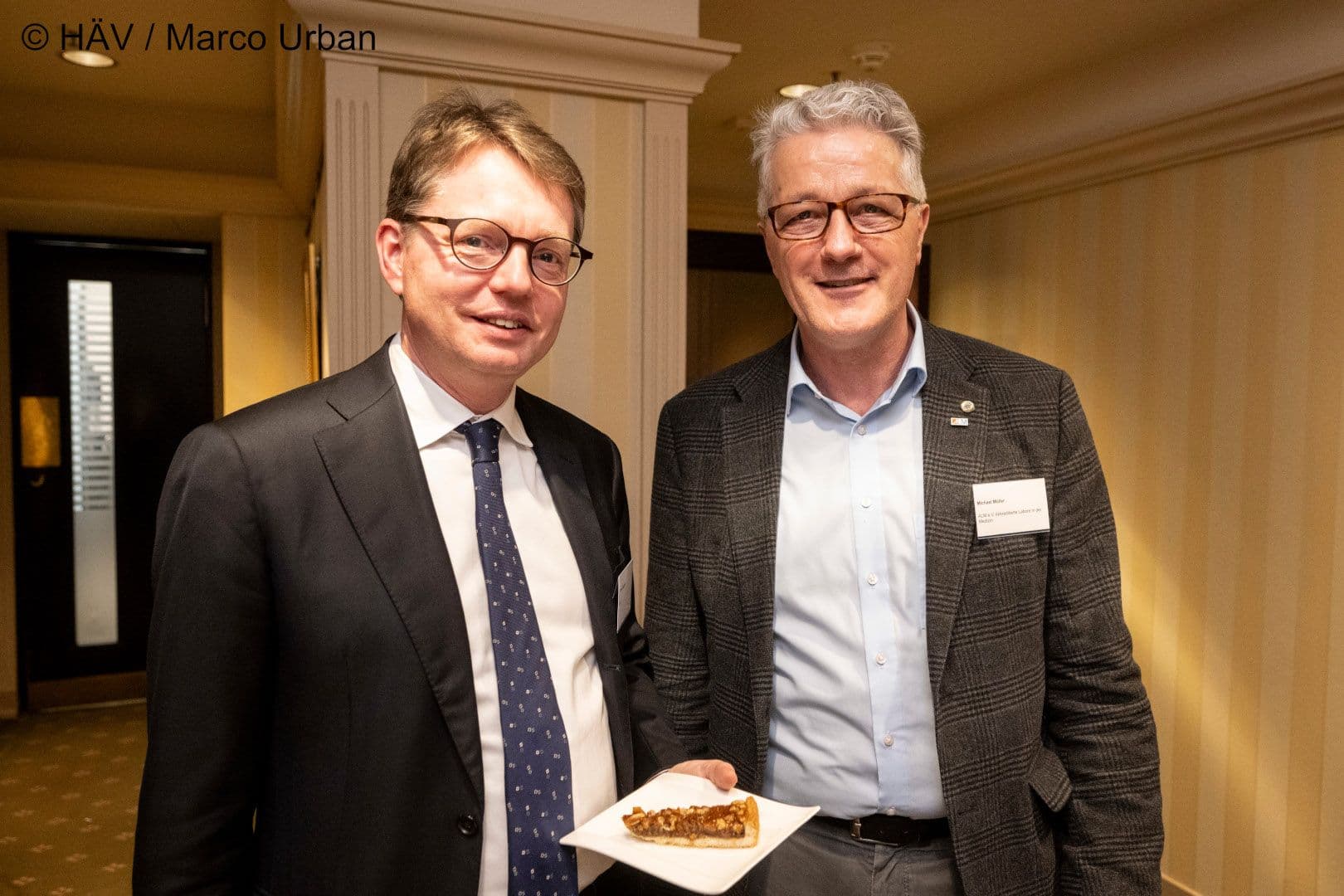 Florian Reuther (PKV-Verband) (l.) und Michael Müller (ALM)