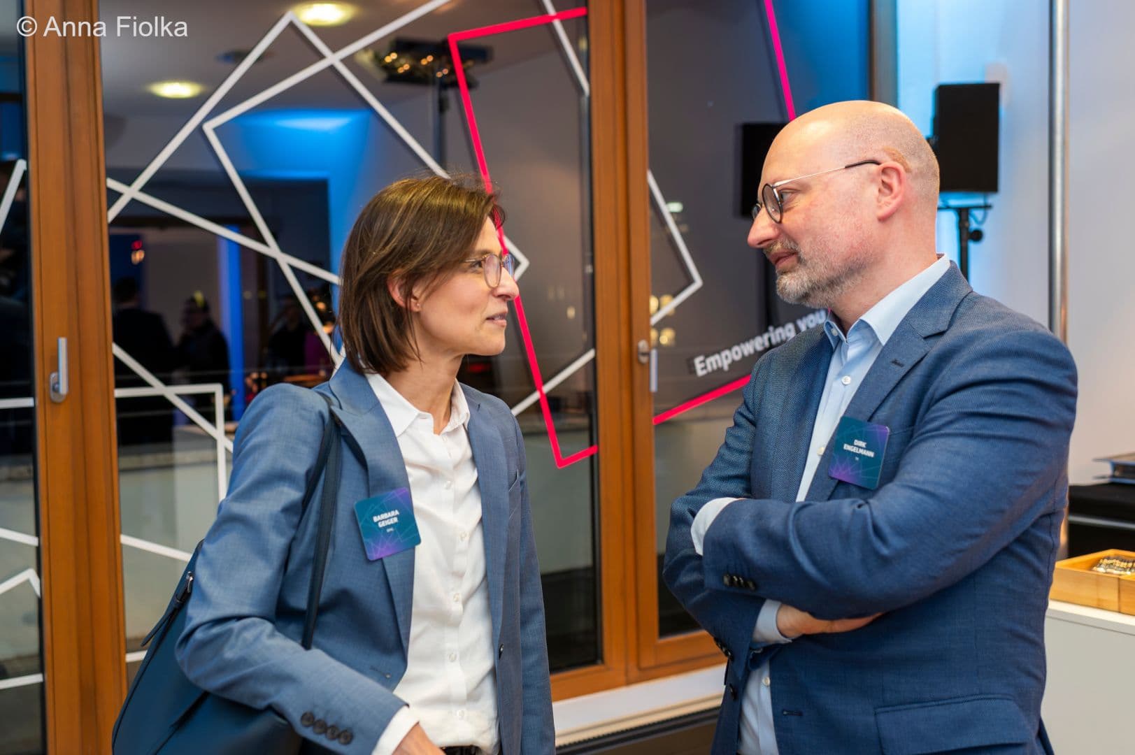 Barbara Geiger (BMG) mit Dirk Engelmann (TK)