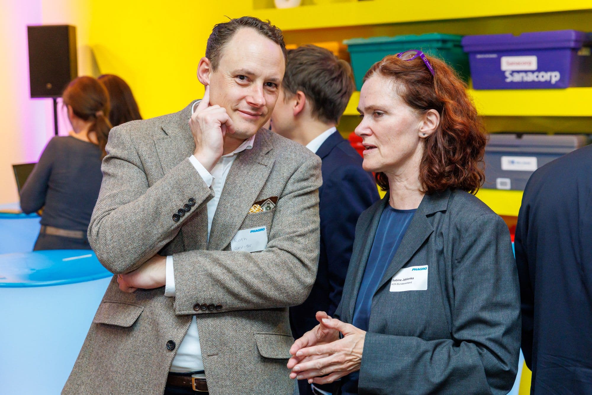 Martin Roth (GKV-SV) und Sabine Jablonka (AOK-BV)