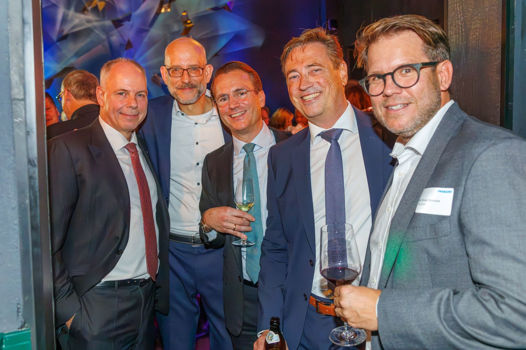Michael Kuck (PHAGRO),  Joachim Reinken (NOWEDA), Simon Bücher (IhreApotheken), Udo Harneit (NOWEDA), Sven Simons (PHOENIX) (v.l.n.r.)